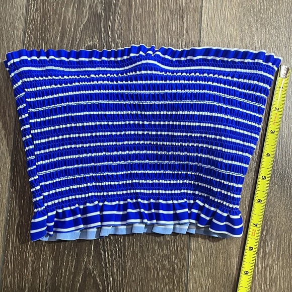 Juniors' Xhilaration Smocked Bandeau Bikini Top Blue Stripe Small bandeau swim - Picture 8 of 8